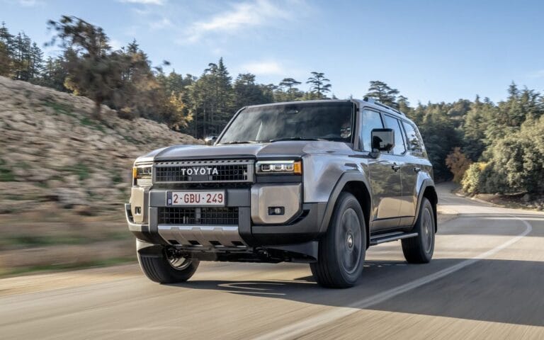 Land-Cruiser-Hybrid-48V-01.jpg