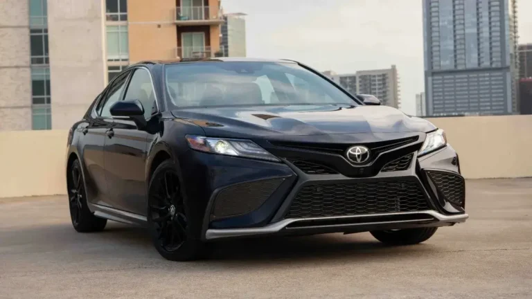 Toyota Camry 2024-1 (1)